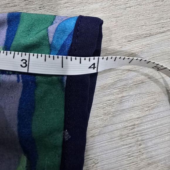 Lululemon Tracker Short III Seven Wonders Multi Hero Blue Size 8 Linning Cut Out - Picture 6 of 7